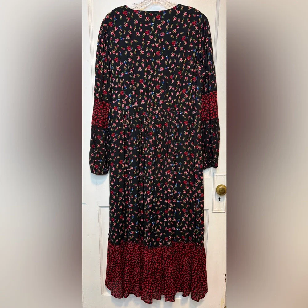 The Pyramid Collection Embroidered Floral Maxi Dress Bohemian Prairie Sz M
